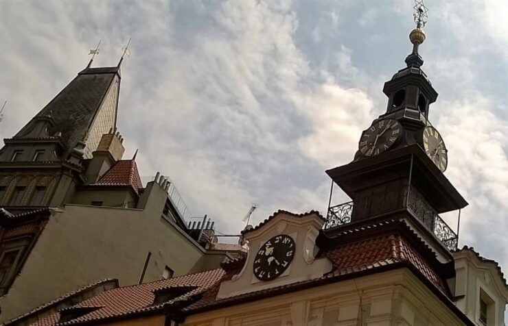 Prague: Old Town and Jewish Quarter Guided Walking Tour - Booking Information