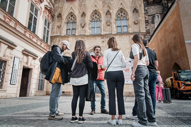 Prague Old Town and Jewish Quarter Walking Tour - Meeting and Pickup Details