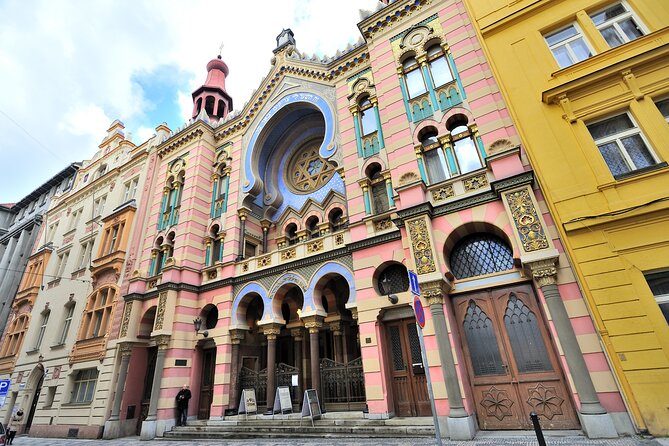 Prague Old Town and Top Attractions Private Tour by Car - Important Tour Reminders