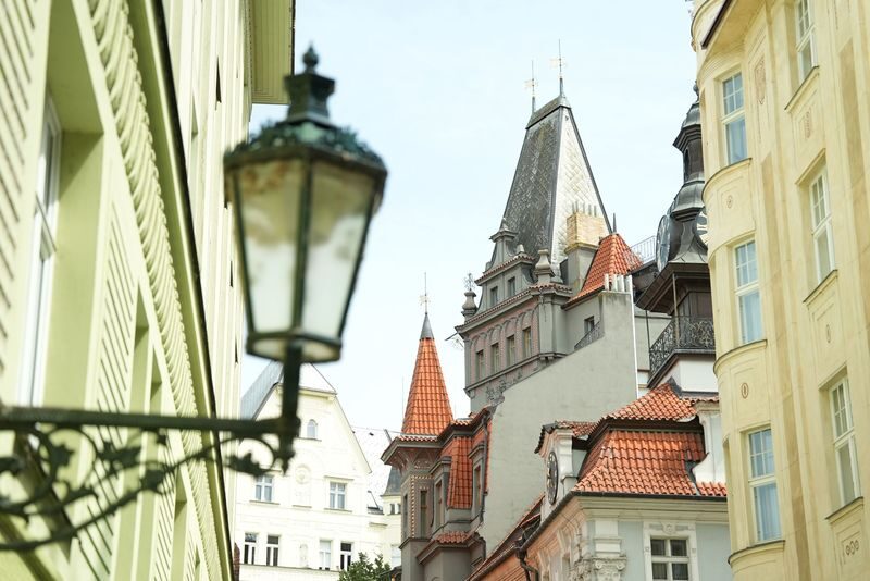 Prague Old Town & Charles Bridge Half-Day Walking Tour - A good first walk through Prague