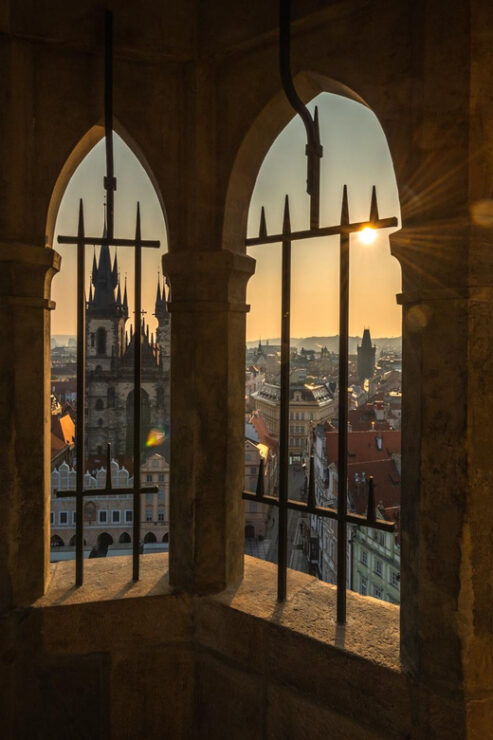 Prague: Old Town Hall and Medieval Underground Guided Tour - Good To Know