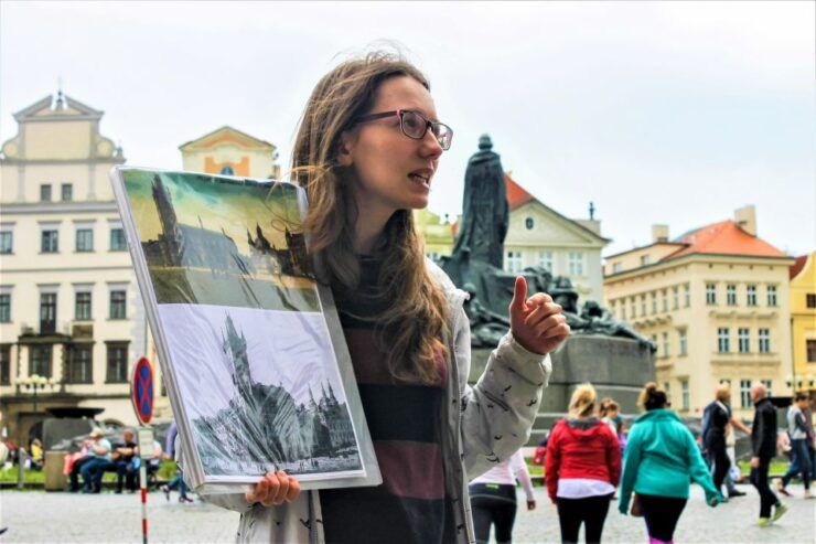 Prague: Old Town, Medieval Underground & Dungeon Tour - Skip the Line Access and Entrance