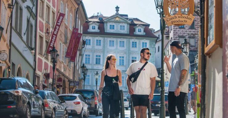 Prague: Old Town, Prague Castle & River Boat Cruise - Tour Overview