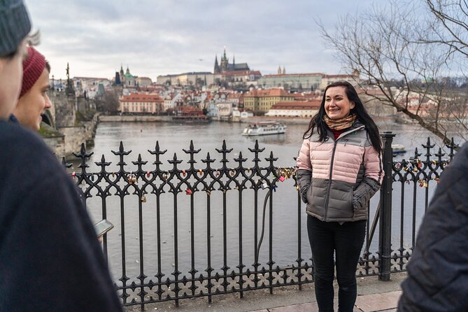 Prague: Old Town Private Walking Tour With Hotel Pickup EN or DE - Cancellation Policy and Pricing