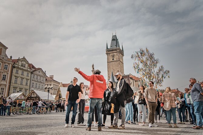 Prague Old Town, River Cruise and Prague Castle Sightseeing Tour Including Lunch - Public Transportation