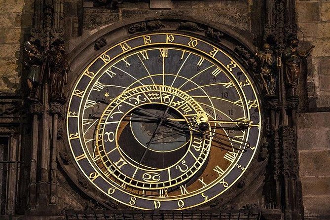 Prague Old Town Tour and External Jewish Quarter - Visiting Iconic Landmarks and Sites