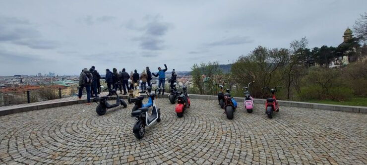 Prague on Wheels: Private, Live-Guided Tours on Escooters - Tour Duration and Features