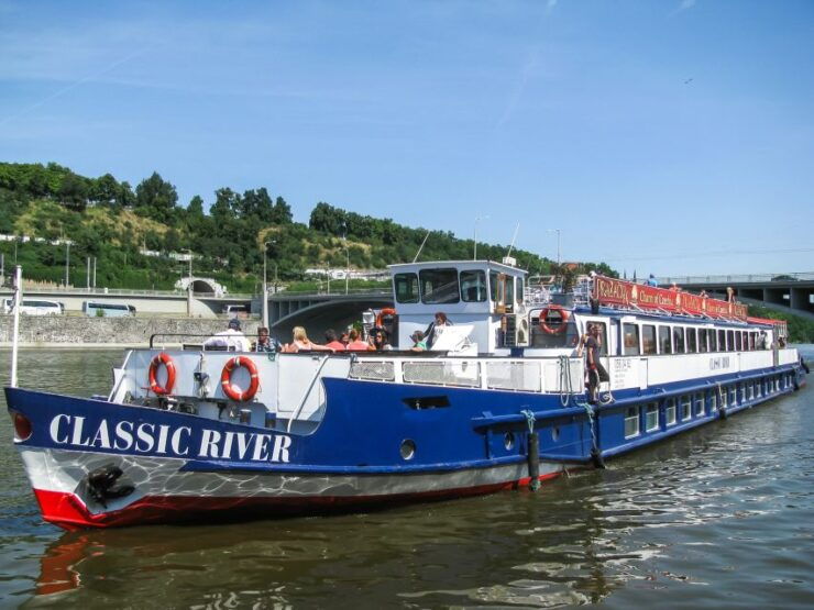 Prague: Panoramic Vltava River Cruise - Activity Highlights on the Vltava River