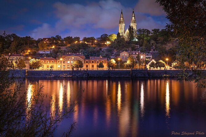 Prague Photoshoot for Couples, Betrothed, Family & Friends - Booking Details