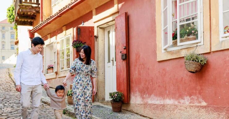 Prague Photoshoot + Walking Tour + Lunch - Tour Highlights