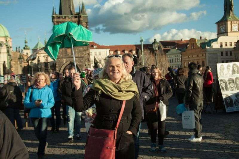 Prague: Prague Castle & Charles Bridge  guided tour in German - Practical Details and What to Expect