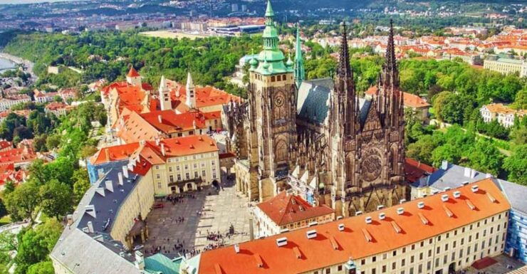 Prague: Prague Castle Guided Tour - Itinerary Highlights