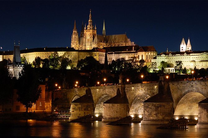 Prague Private Evening Tour - Taking Gorgeous Pictures From Viewpoints - Inclusions and Tour Features
