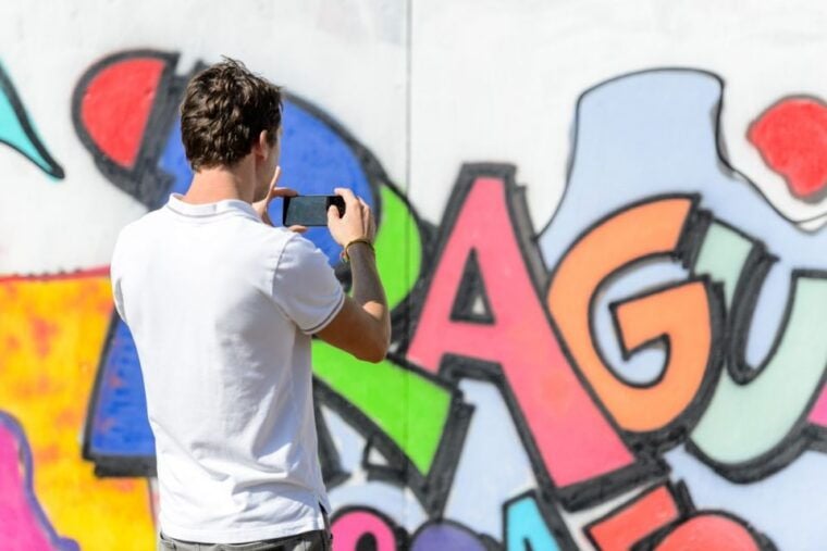 Prague: Private Graffiti Workshop - Group Dynamics and Personalization