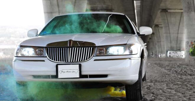 Prague: Private Party Lincoln Limo Transport - Onboard Party Experience