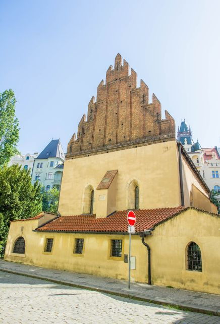 Prague: Private Tour Inside the Jewish Cemetery & Synagogues - Highlights of the Tour
