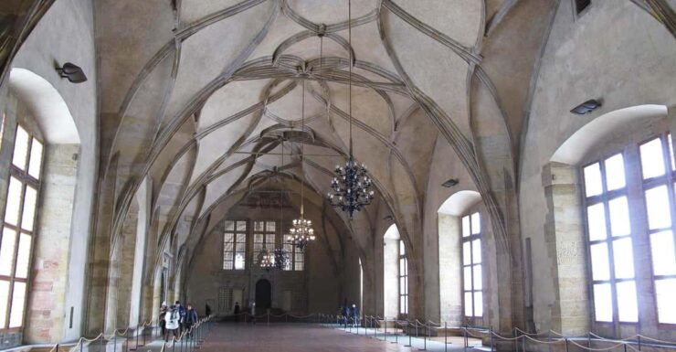 Prague: Private Tour of Prague Castle, Meet up at Hotel - Good To Know