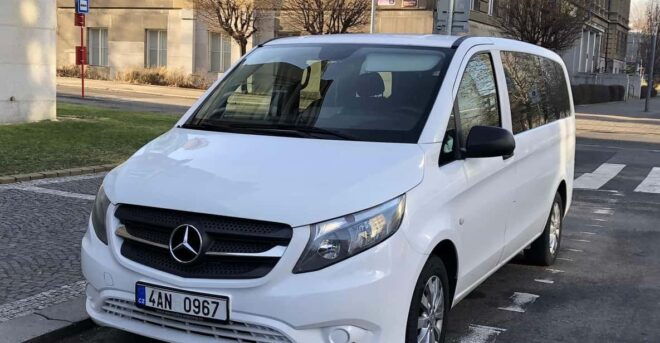 Prague: Private Transfer to the Airport by Minivan (Prg) - Vehicle Features