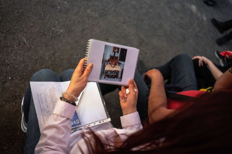 Prague: Psychiatric Hospital and Abandoned Cemetery Tour - Experience Highlights