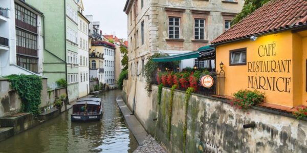 Prague: River Cruise, Charles Bridge Museum, & Walking Tour - Tips for a Great Experience