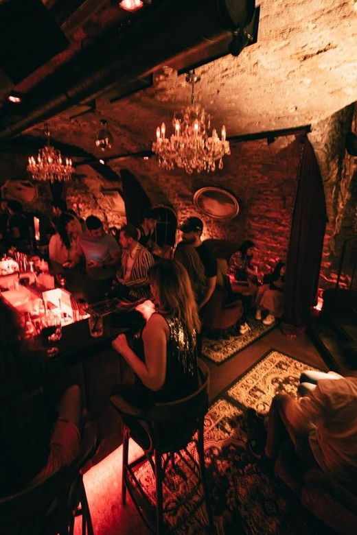 Prague: Saturday Night Live Music in Old Town at Le Valmont - FAQ