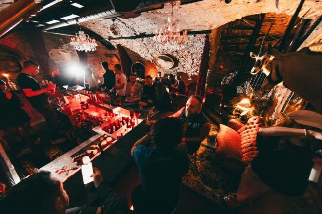 Prague: Saturday Night Live Music in Old Town at Le Valmont - Participant Guidelines and Restrictions
