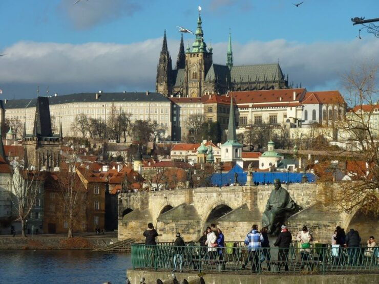 Prague Sightseeing Tour With Lunch - Tour Overview