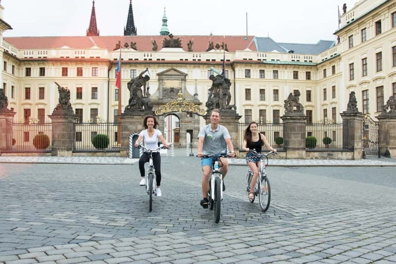 Prague: Small Group or Private E-Bike City Tour - Quality of the Bikes and Equipment