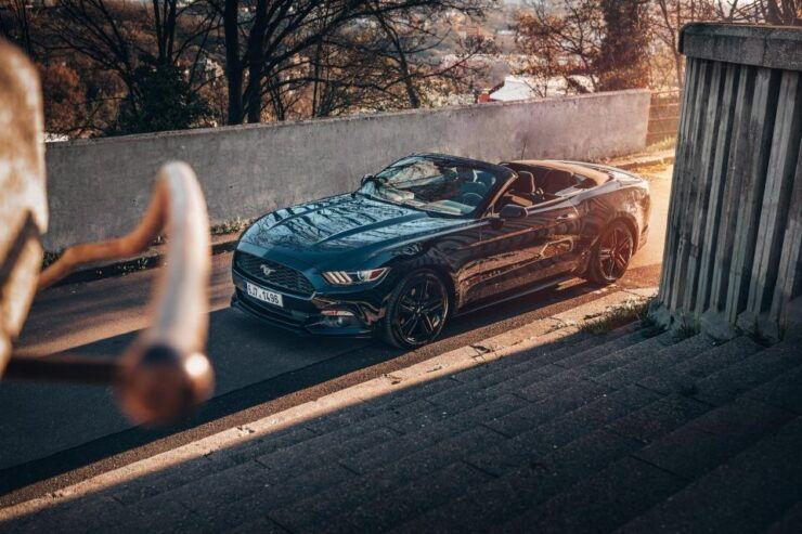 Prague: Sports Cars Boat Trip With Lunch & Free Beer - Activity Details