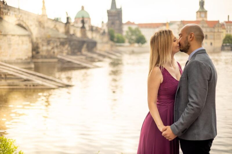 Prague Sunrise Photoshoot + Walking Tour - Good To Know