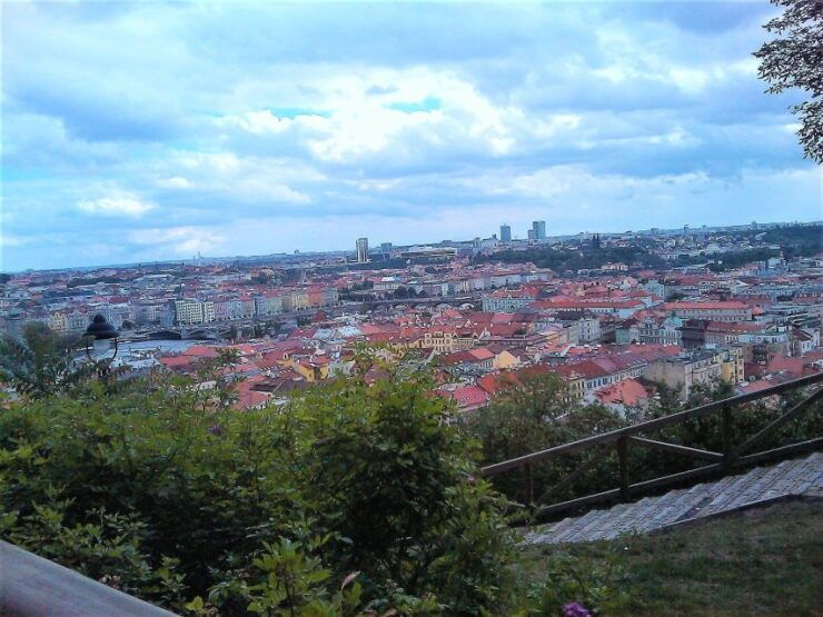 Prague: Tailored Sightseeing Tour in French - Tour Details