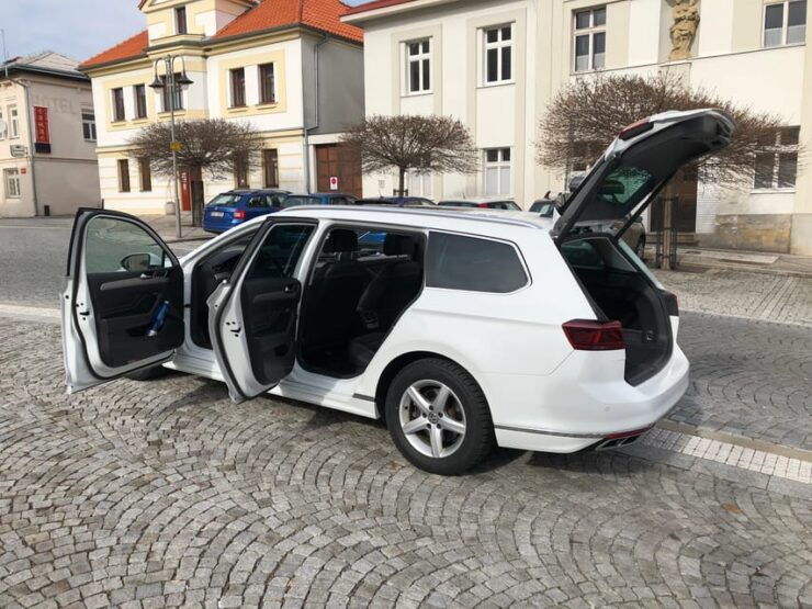 Prague: Transfer From Train/Bus Station to Hotel - Good To Know