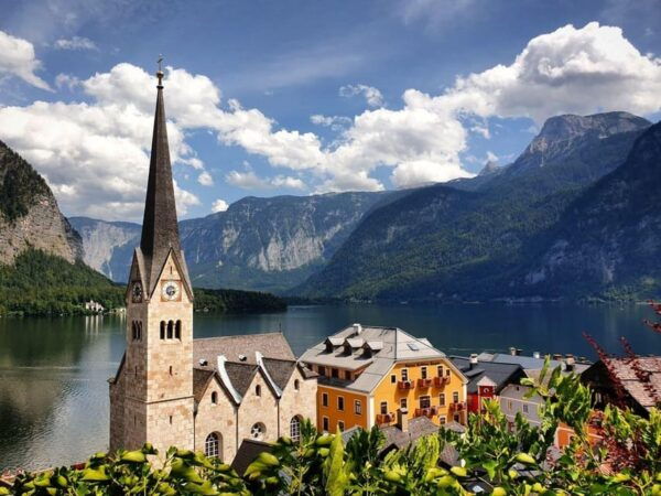 Prague: Transfer to Hallstatt via Fabulous Cesky Krumlov - Flexibility and Customization