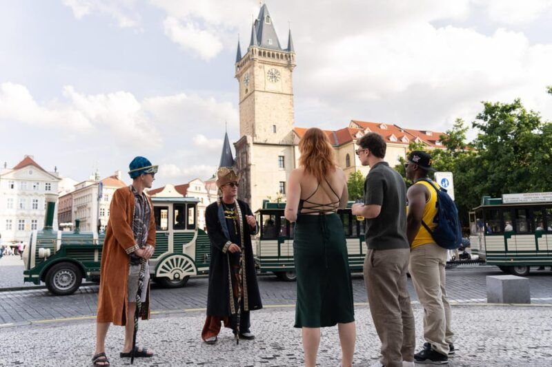 Prague: Ultimate Old and New Town Walking Tour + Free Drink - Good To Know