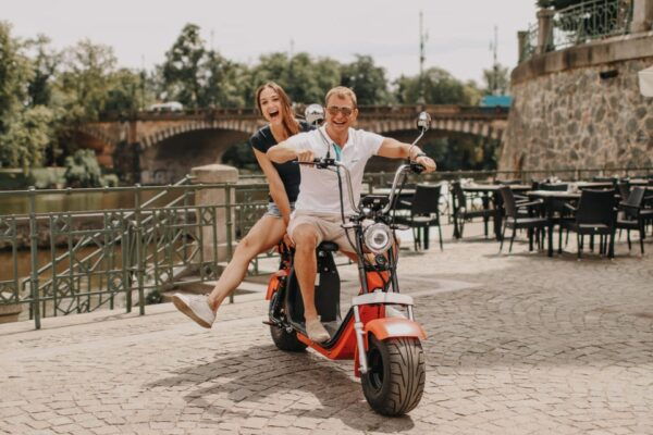 Prague: VIP Private 3 Hours E-Scooter Tour With Guide - Customer Reviews