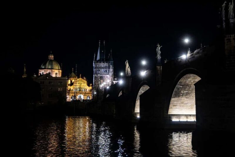 Prague: Vltava River Cruise with Jazz Music and Commentary - Good To Know