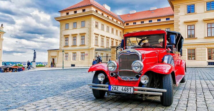 Prague Walking Tour With Vintage Car Ride and Prosecco - Unique Experience Features