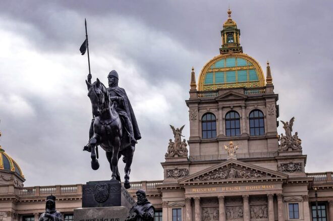 Prague: WWII Tour With Local Historian (Semi)Private Tour - Local Historian Insights