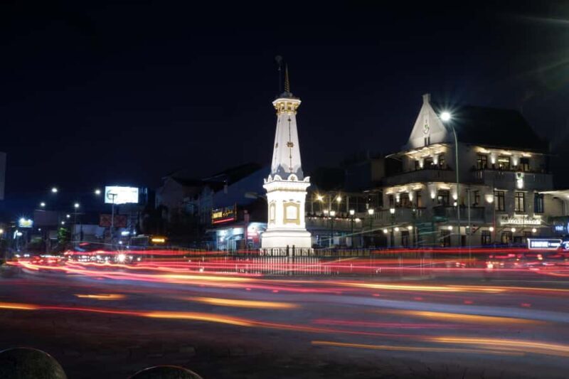 Prambanan Sunset and Malioboro Night Walking Guided Tour - Malioboro: The Heartbeat of Yogyakarta at Night