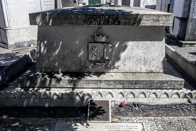 Prazeres Cemetery: A Self-Guided Audio Tour in Lisbon - Highlights of Prazeres Cemetery