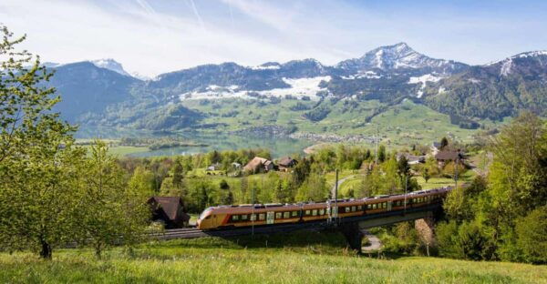 Pre-Alps Express: Scenic Ride Between Rapperswil and Lucerne - Connecting to St. Gallen