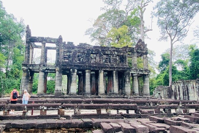 Preah Khan, Neak Pean and Pre Rup Temple Tour - A Well-rounded Introduction to Angkor’s Hidden Gems