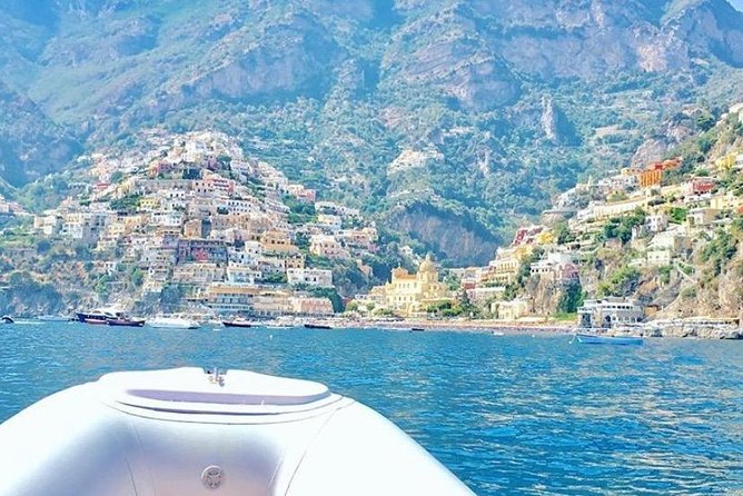 Predator 6 Meter Inflatable Boat Rental Without License - Boat Features and Specifications