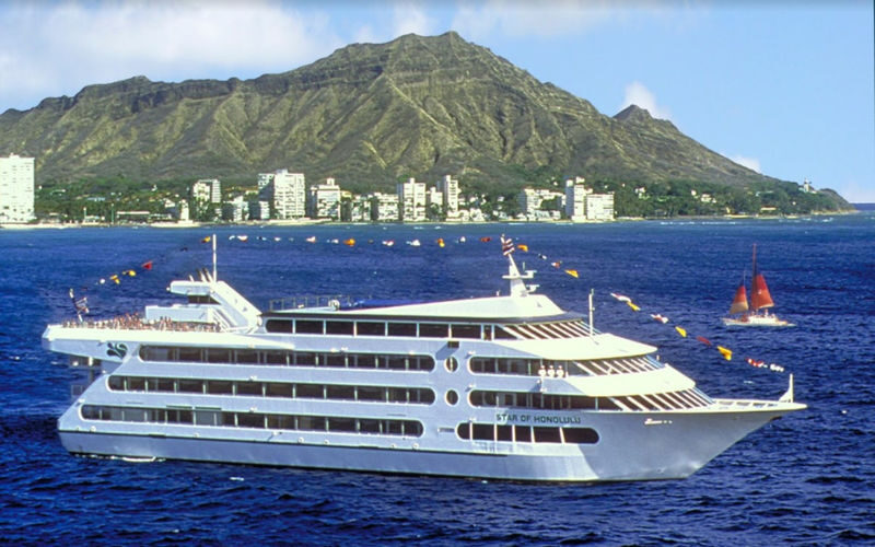 Premiere Whale Watching in Oahu with Breakfast Bread - Price and what the guarantee is worth