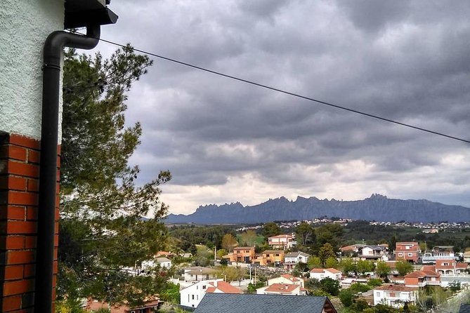 Premiuam Montserrat Tour With Tapas (Small Group) - Common Questions