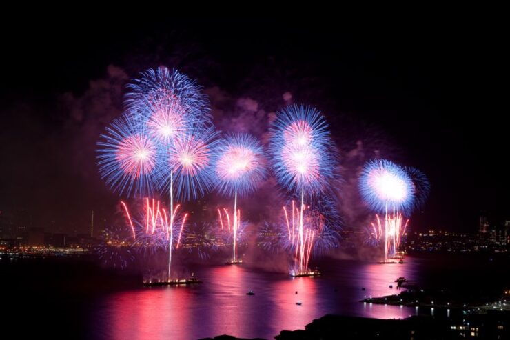 Premium 4th of July NYC Fireworks Cruise on Atlantis Yacht - Event Highlights and Inclusions