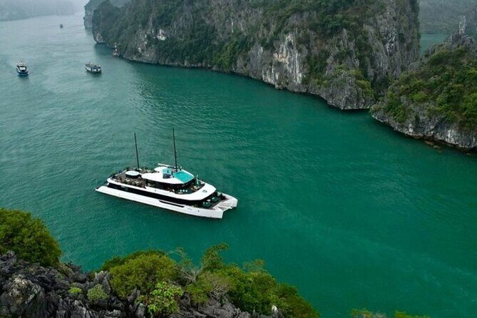 Premium 5 Star Day Cruise Discover the beauty Halong- Lan Ha Bay - Discovering the Best of Halong and Lan Ha Bay on a Premium Day Cruise