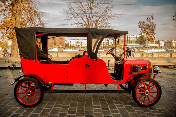 Premium City Tour in Budapest With Vintage Royal Car - Important Reminders and Guidelines