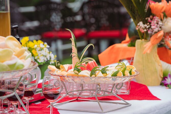 Premium Cruise Hanoi to Halong Bay with Buffet Lunch and Jacuzzi - FAQ