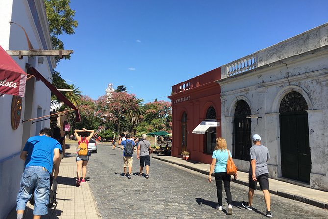 Premium Day Trip to Colonia From Buenos Aires - Traveler Experience